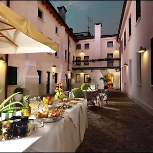 & Roma Hotel